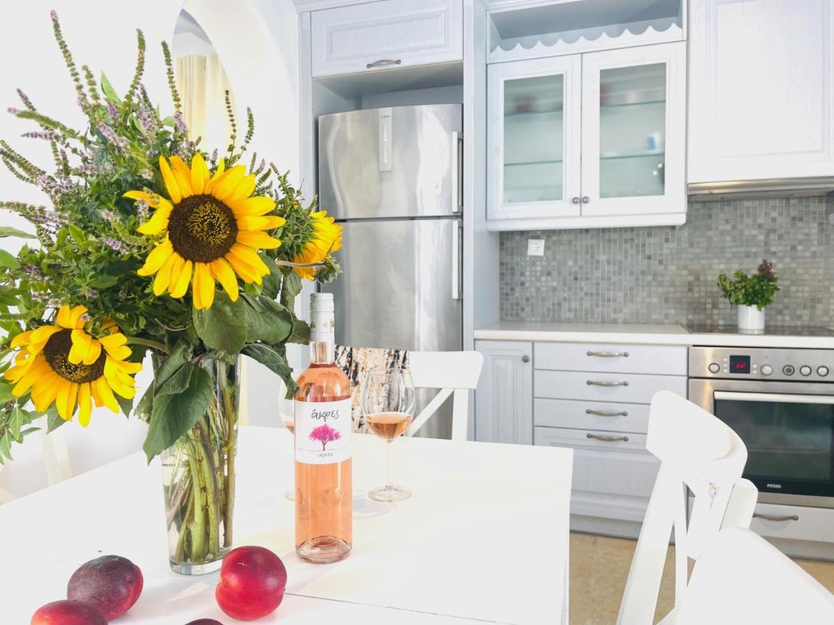 Aphrodite Sunshine Suite Mykonos Town Extérieur photo